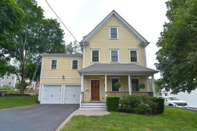 100 Oak St 1