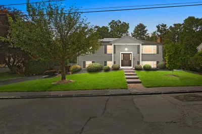 8 Standish Road 1