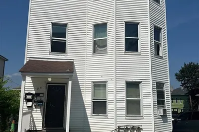82 Fox St 1