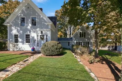 14 Booth Hill Rd 1
