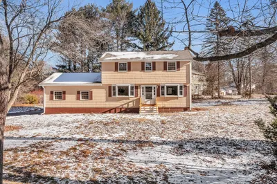 8 Heald Road
