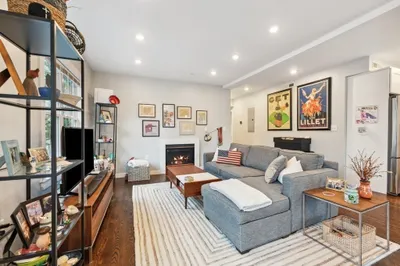 105 Cross St #2