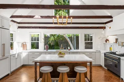 92 Old River Place 1