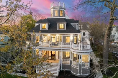 38 Spring Park Avenue #2
