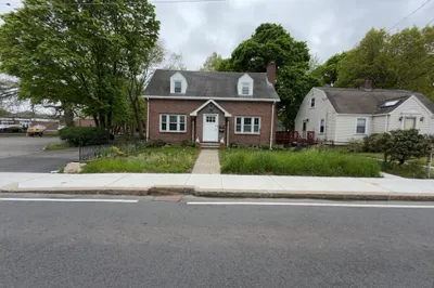 16 Water St