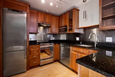 85 East India Row #28D