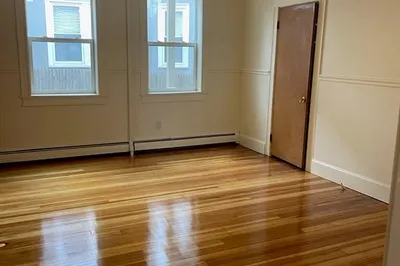 52 Leach St #1 R