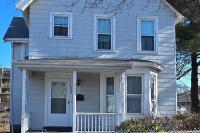 1044 Hyde Park Ave