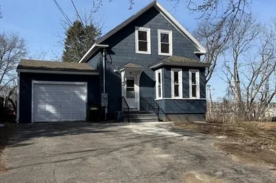 29 Bradstreet Ave 1