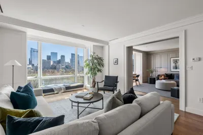 2 Commonwealth Ave #12B 1