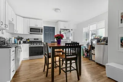 190 Emerson St #3