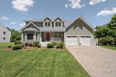 78 Hammersmith Dr 1