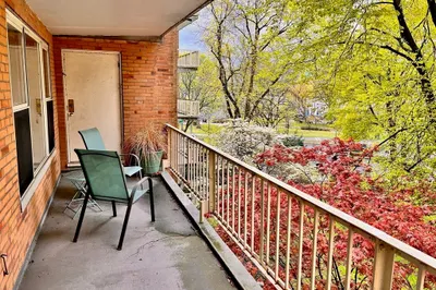 145 Pinckney St #402