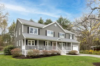 55 Hickory Rd 1