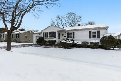 56 Longmeadow Road 1
