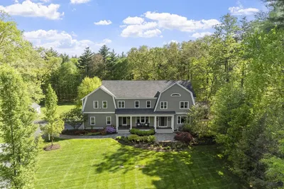 18 Woodchester Dr