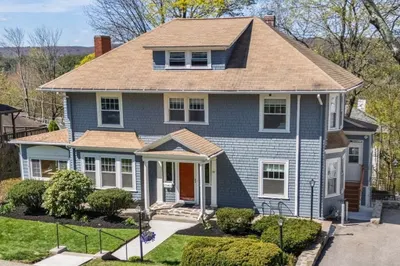 28 Maplewood Rd 1