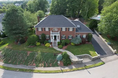 12 Ledgewood Rd 1