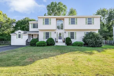 35 Lannon Ave 1