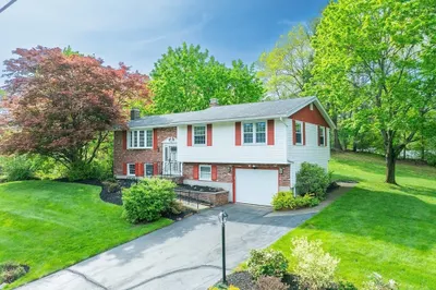 4 Montcastle Dr 1