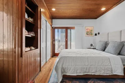 674 E Broadway #2