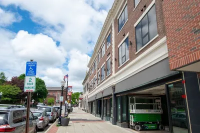 639 Main St #304