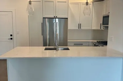 103 Washington St #3
