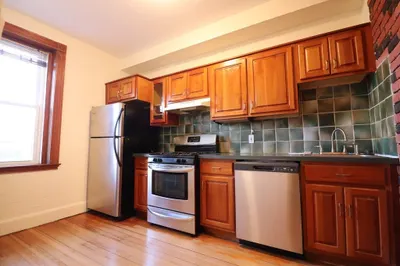 5 Fuller St #4