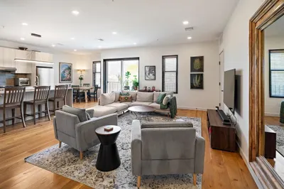 211 Condor Street #8 1