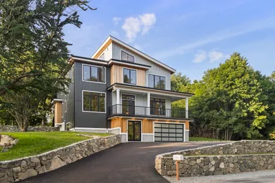 6 Carpenter Road 1