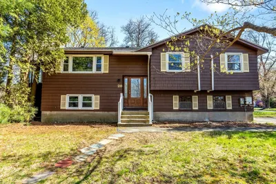 28 Minuteman Road 1