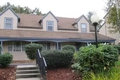 64 Kennedy Dr #-