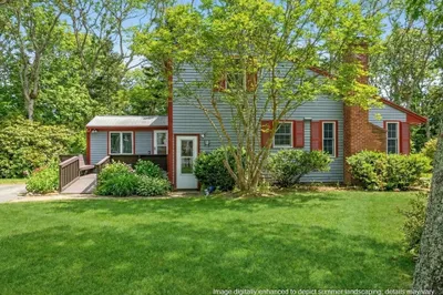56 Raymond St 1