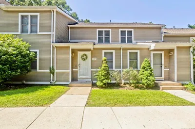 61 Abbey Memorial Dr #187 1
