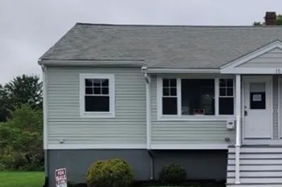 15 Bradstreet Ave #2 1