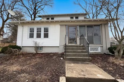 10 Perrot St 1