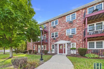 445 Pleasant Street #21 1