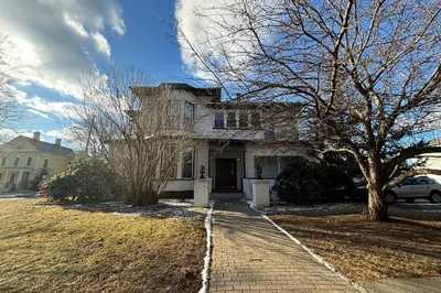 31 Lyman Rd #B 1