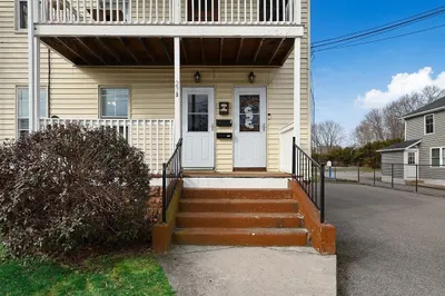 27 Worsted St #1B 1