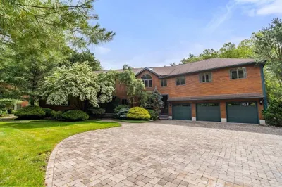 94 Topsfield Rd 1
