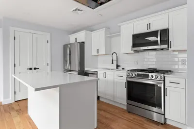 36 Burnside Ave #3