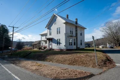 7 Ramsdell St 1