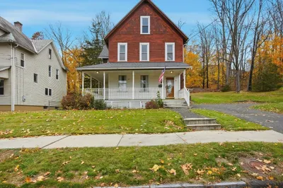 50 Bardwell St 1