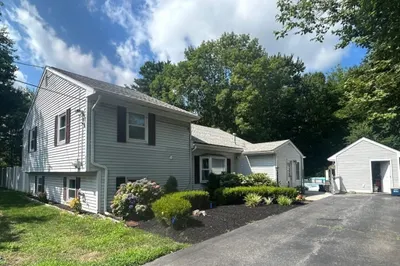 321 Turnpike St