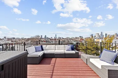 198 W 6th St #3