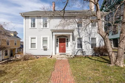 36 Cedar St #1A 1