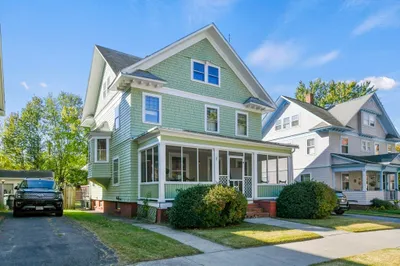 27 Westernview St