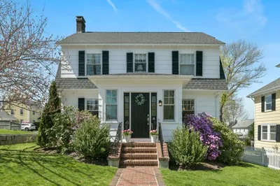 56 Walnut St 1
