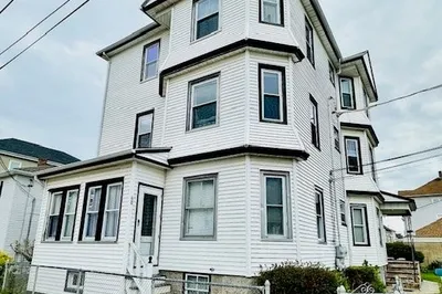 60 Murray St #3
