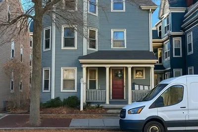 456 Medford St #4